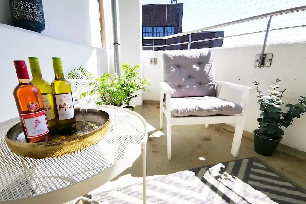 Hh 04 By Rockchair - Superhost Status - Modernes Apartment Mit Sonnigem Balkon & Premium Boxspringbetten In Winterhude - Hamburg Top Geheimtipp Германия