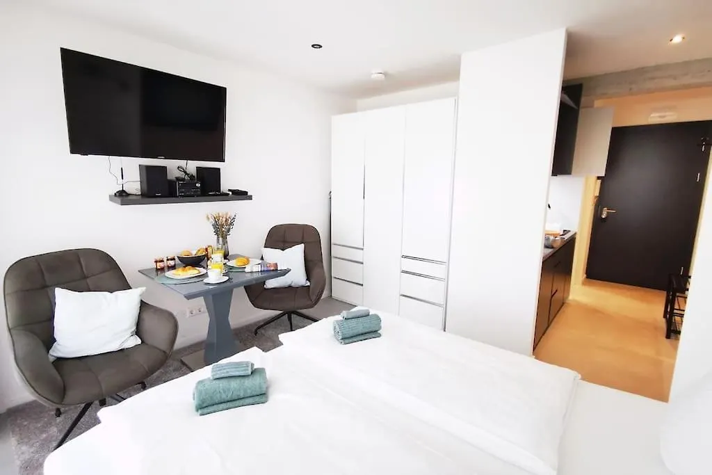 Hh 04 By Rockchair - Superhost Status - Modernes Apartment Mit Sonnigem Balkon & Premium Boxspringbetten In Winterhude - Hamburg Top Geheimtipp 0*,  Deutschland