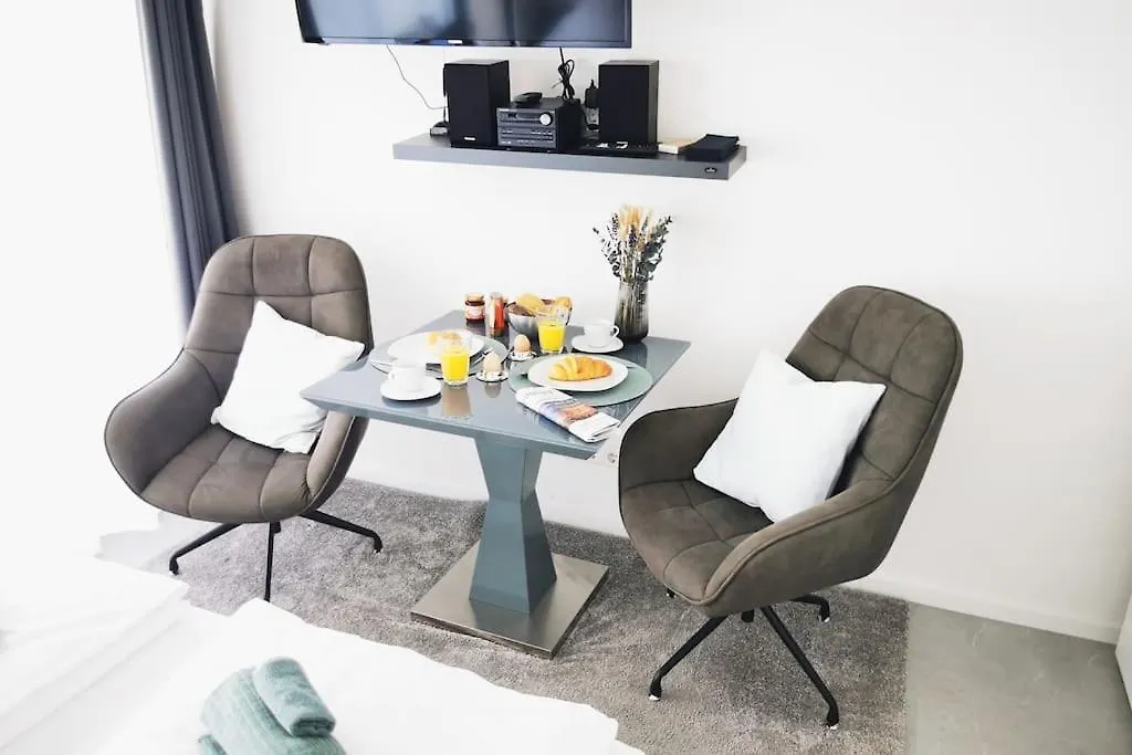 Hh 04 By Rockchair - Superhost Status - Modernes Apartment Mit Sonnigem Balkon & Premium Boxspringbetten In Winterhude - Hamburg Top Geheimtipp