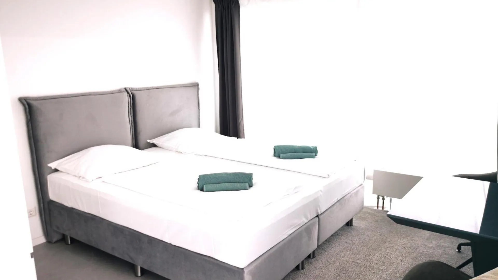Hh 04 By Rockchair - Superhost Status - Modernes Apartment Mit Sonnigem Balkon & Premium Boxspringbetten In Winterhude - Hamburg Top Geheimtipp Deutschland